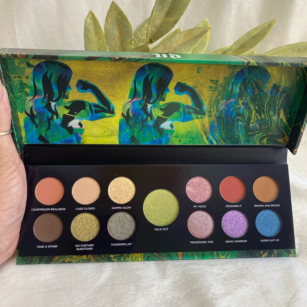 UD Urban Decay x MARVEL STUDIOS  She-Hulk Eyeshadow Palette Limited Edition